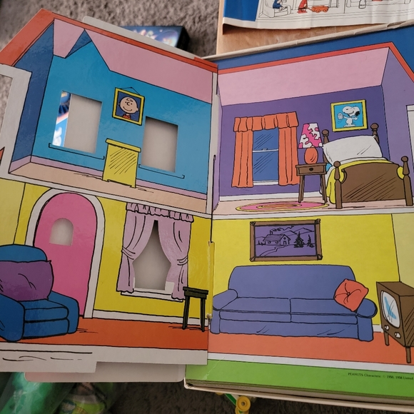 Peanuts Colorform Playset - Picture 4 of 5